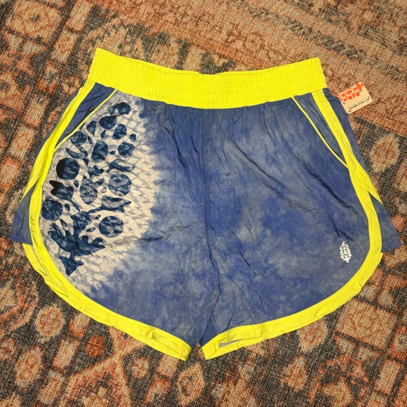 NWT FP Movement Long Shot Printed Logo Shorts in Shiburi Buti Blue Combo size L - Picture 10 of 15